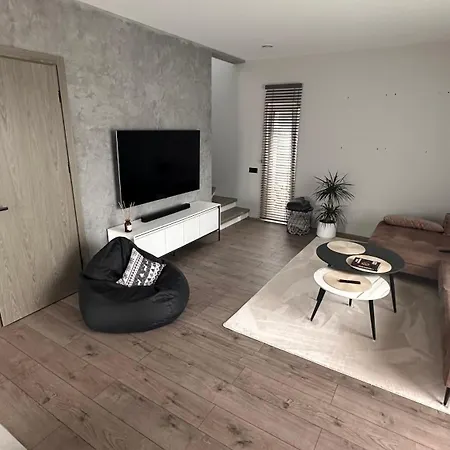 Apartment Over Two Floors *